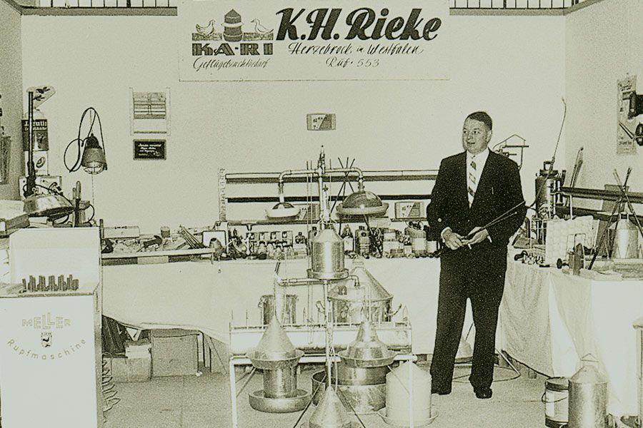 1962: Karlheinz Rieke Senior auf der Junggeflügelschau Hannover